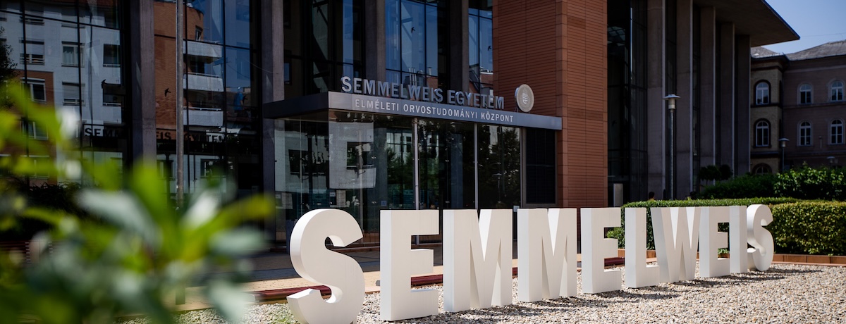 A white sign with the word Semmelweis.